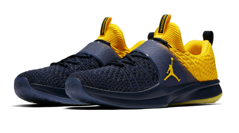 michigan wolverines tennis shoes